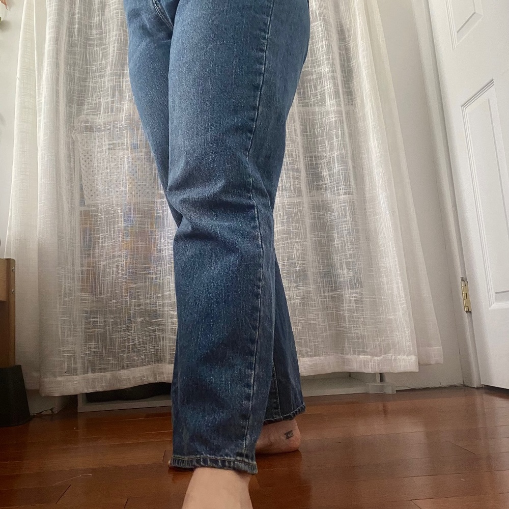 Comfortable, wide-leg jeans